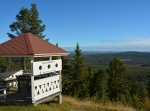 Pilkalampinoppi och Stora Korpimäki med berget Korpmägg i Ljusdals kommun, 400 m